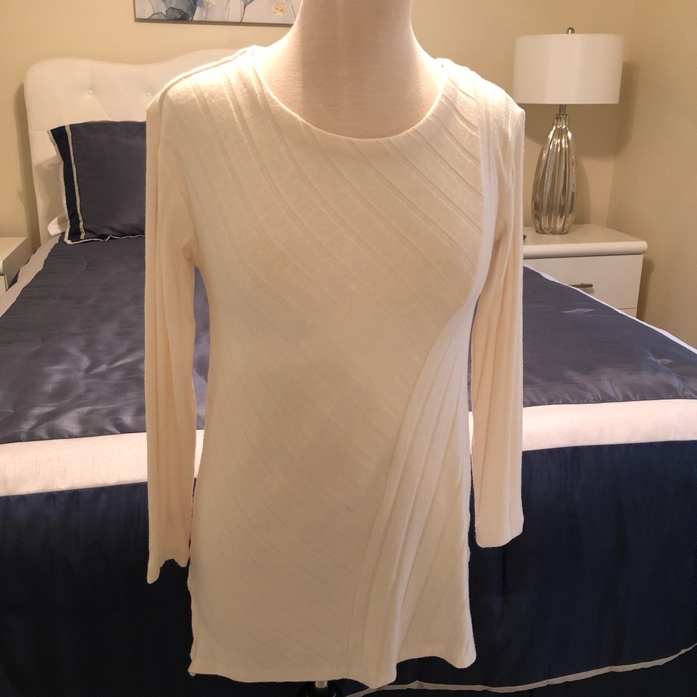 Lightweight tunic sweater